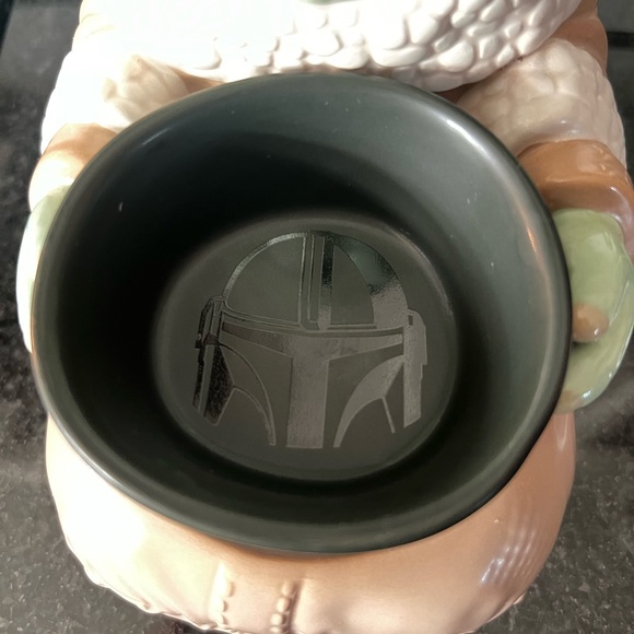 Baby Yoda (Grogu) Scentsy Wax Warmer - Picture 2 of 4
